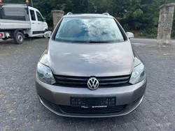Braun Gebraucht 2009 VW Golf Plus Cross Comfortline Van / Kleinbus | 4.499 € (Fairer Preis)