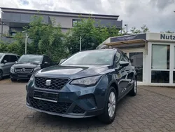 Grau Gebraucht 2024 Seat Arona Style SUV | 17.990 € (Guter Preis)