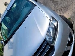 Silber Gebraucht 2015 Dacia Sandero Kleinwagen | 4.450 €