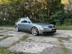 Grau Gebraucht 2001 VW Passat Highline Kombi | 4.000 €