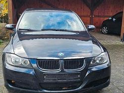 Schwarz Gebraucht 2006 BMW 320 Limousine | 2.190 € (Superpreis)