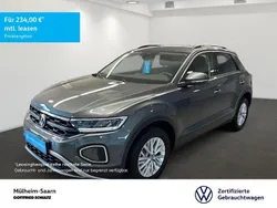 Grau Gebraucht 2024 VW T-Roc Life SUV | 22.450 € (Guter Preis)