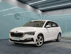 Weiß Gebraucht 2021 Skoda Scala Style Kleinwagen | 19.280 € (Etwas zu teuer)