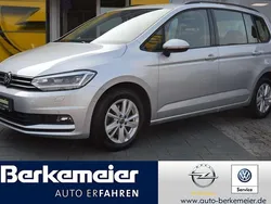 Silber Gebraucht 2023 VW Touran Comfortline Van / Kleinbus | 28.960 € (Fairer Preis)