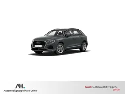 Grau Gebraucht 2021 Audi Q3 Basis SUV | 32.989 € (Etwas zu teuer)