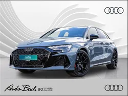 Grau (kemoragrau metallic) Neu 2024 Audi RS3 Sportback Ambiente Kleinwagen | 67.840 €