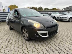 Schwarz Gebraucht 2009 Renault Scénic III Dynamique Van / Kleinbus | 1.650 € (Fairer Preis)