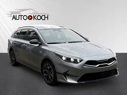 Silber Gebraucht 2025 Kia Ceed Sportswagon 4 Kombi | 27.888 € (Etwas zu teuer)