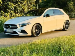 Weiß Gebraucht 2019 Mercedes A35 AMG AMG Limousine | 34.800 € (Etwas zu teuer)