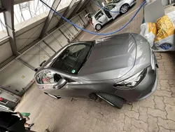 Grau Gebraucht 2019 Mercedes B200 Van / Kleinbus | 18.000 € (Superpreis)