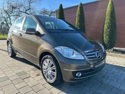 Braun Gebraucht 2010 Mercedes A180 Limousine | 6.490 € (Etwas zu teuer)