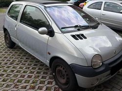 Grau Gebraucht 2001 Renault Twingo Privilege Kleinwagen | 1.400 € (Fairer Preis)
