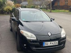 Schwarz Gebraucht 2011 Renault Mégane III Luxe Limousine | 4.200 € (Etwas zu teuer)