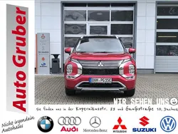 Rot Gebraucht 2025 Mitsubishi Outlander P-HEV Top SUV | 56.890 €
