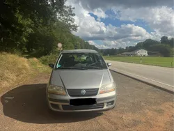 Grau Gebraucht 2004 Fiat Idea Van / Kleinbus | 500 € (Fairer Preis)