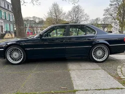 Blau Gebraucht 2001 BMW 728 Limousine | 17.500 €