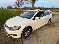 Weiß Gebraucht 2018 VW Golf VII Trendline Limousine | 11.700 € (Guter Preis)