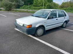 Weiß Gebraucht 1989 Nissan Sunny Limousine | 699 €