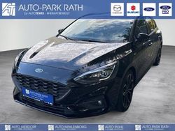 Obsidianschwarz metallic Gebraucht 2020 Ford Focus ST-Line Limousine | 16.980 € (Fairer Preis)