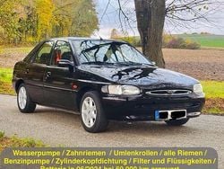 Violet Gebraucht 1995 Ford Escort Limousine | 2.800 €