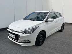 Weiß Gebraucht 2018 Hyundai i20 Turbo Kleinwagen | 10.790 € (Fairer Preis)