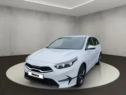 Weiß Neu 2025 Kia Ceed Sportswagon 4 Kombi | 28.980 € (Fairer Preis)