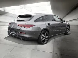 Grau Gebraucht 2022 Mercedes CLA200 Shooting Brake Kombi | 33.780 € (Etwas zu teuer)