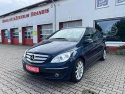 Blau Gebraucht 2006 Mercedes B200 Van / Kleinbus | 3.490 € (Fairer Preis)