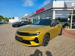 Kult gelb Gebraucht 2023 Opel Astra Ultimate Limousine | 26.990 € (Fairer Preis)