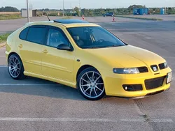 Gelb Gebraucht 2005 Seat Leon FR Limousine | 8.000 €