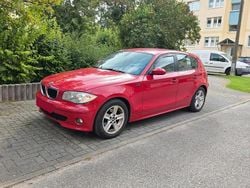 Rot Gebraucht 2006 BMW 118 Kleinwagen | 2.700 €