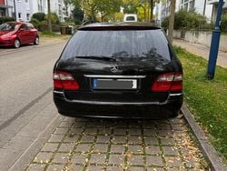 Schwarz Gebraucht 2005 Mercedes E280 Avantgarde Kombi | 3.500 € (Etwas zu teuer)