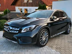 Schwarz Gebraucht 2019 Mercedes GLA250 AMG line SUV | 27.900 € (Etwas zu teuer)