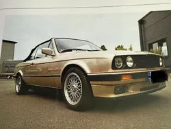 Beige Gebraucht 1991 BMW 320 Cabriolet Cabrio | 14.500 €