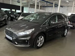 Grau Gebraucht 2020 Ford S-MAX Sport Van / Kleinbus | 24.885 €