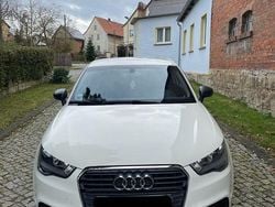 Weiß Gebraucht 2011 Audi A1 Attraction Kleinwagen | 4.300 € (Superpreis)