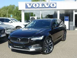 Onyx black Gebraucht 2024 Volvo V90 CC Ultimate Kombi | 54.900 € (Fairer Preis)