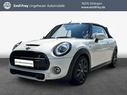 White silver metallic Gebraucht 2020 Mini Cooper S Kleinwagen | 28.330 €