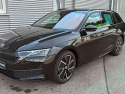 Schwarzmagic perleffekt Gebraucht 2024 Skoda Octavia SportLine Kombi | 34.400 € (Fairer Preis)