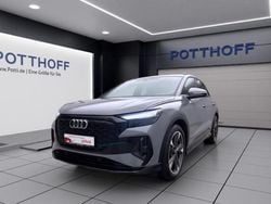 Grau Gebraucht 2022 Audi Q4 e-tron Ambiente SUV | 31.750 € (Guter Preis)