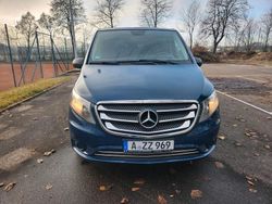 Blau Gebraucht 2016 Mercedes V220 Van / Kleinbus | 20.850 € (Superpreis)