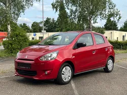 Rot Gebraucht 2014 Mitsubishi Space Star Basis Kleinwagen | 2.650 € (Fairer Preis)