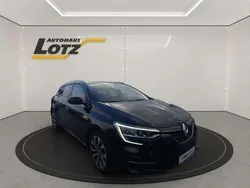 Purple (sternenschwarz) Gebraucht 2022 Renault Mégane IV Intens Kombi | 17.590 € (Fairer Preis)