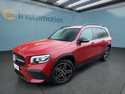 Rot Neu 2025 Mercedes GLB200 SUV | 44.149 €