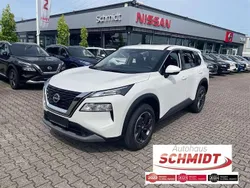 Solid white Gebraucht 2025 Nissan X-Trail Acenta SUV | 31.390 € (Superpreis)