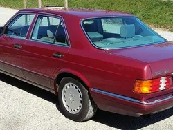 Rot Gebraucht 1990 Mercedes S300 SE Limousine | 22.800 €