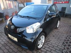 Schwarz Gebraucht 2010 Toyota iQ Basis Kleinwagen | 5.699 € (Fairer Preis)
