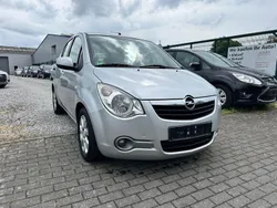 Silber Gebraucht 2008 Opel Agila Edition Kleinwagen | 3.450 € (Etwas zu teuer)