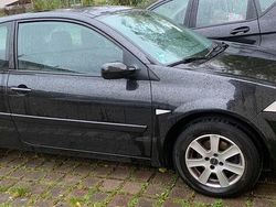 Schwarz Gebraucht 2007 Renault Mégane II Kleinwagen | 900 € (Superpreis)