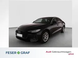 Mythosschwarz metallic Gebraucht 2025 Audi A5 Business Coupé | 44.890 € (Superpreis)